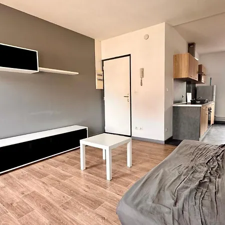 아파트 L'instant • T2 Renove • Centre De • 2 A 4 Voyageurs